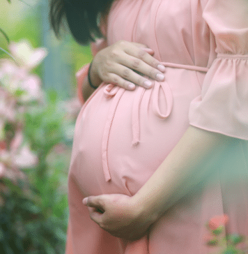A Lesson in Pregnancy: How to Support to a Friend Struggling to Conceive trying to conceive