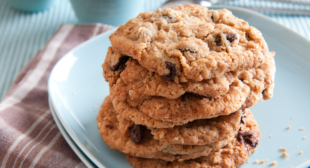 oatmeal banana chocolate chip cookies