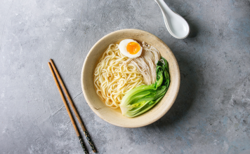 vegan mushroom udon
